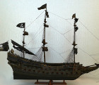 Lateral de un barco pirata tipo perla negra
