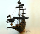 Barco pirata velas negras
